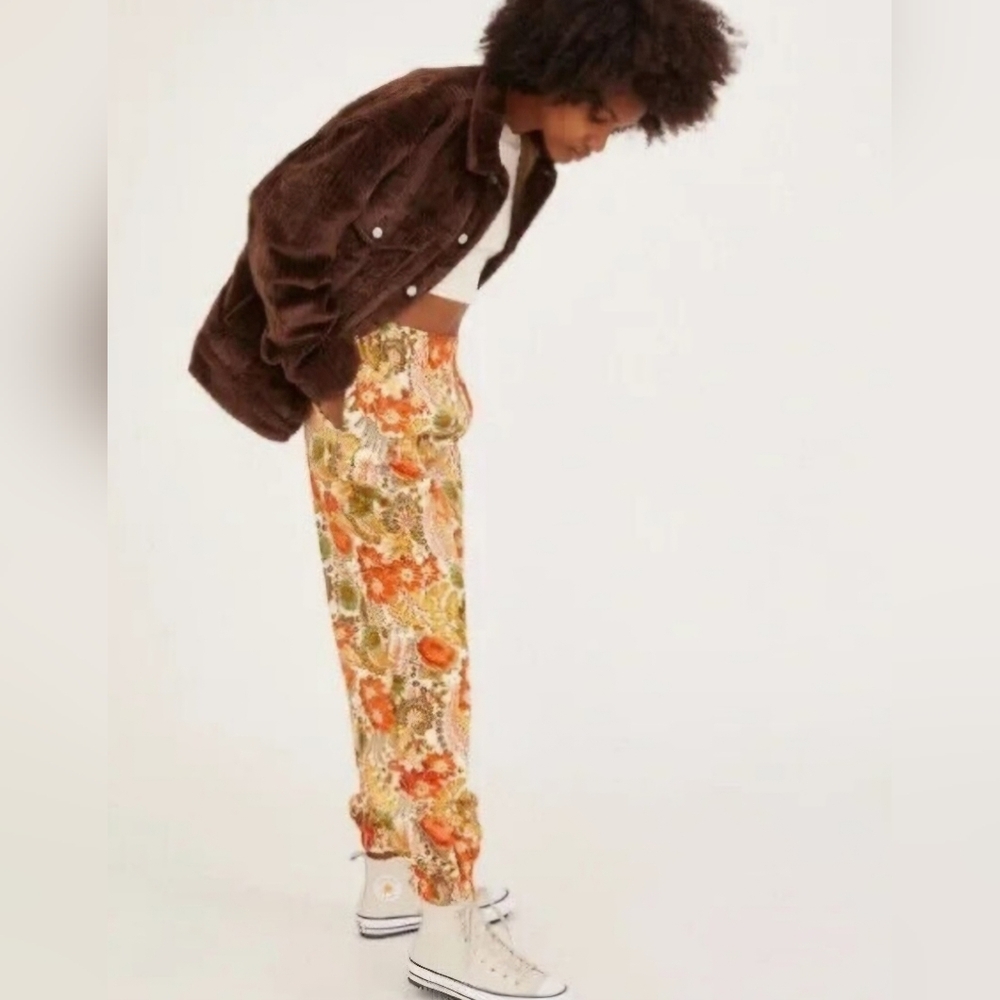 Urban Outfitters Penelope Floral High Rise Corduroy Cargo Joggers X-small
